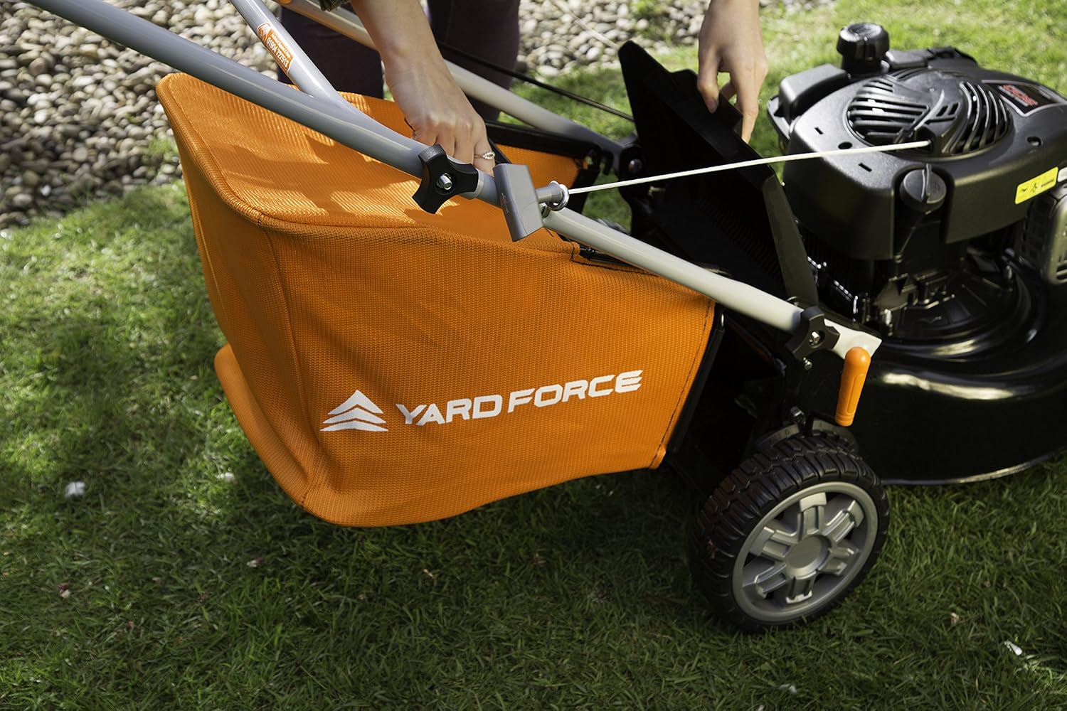 Super Saturday Yard Force 41cm Push Petrol Lawnmower With 125CC Briggs