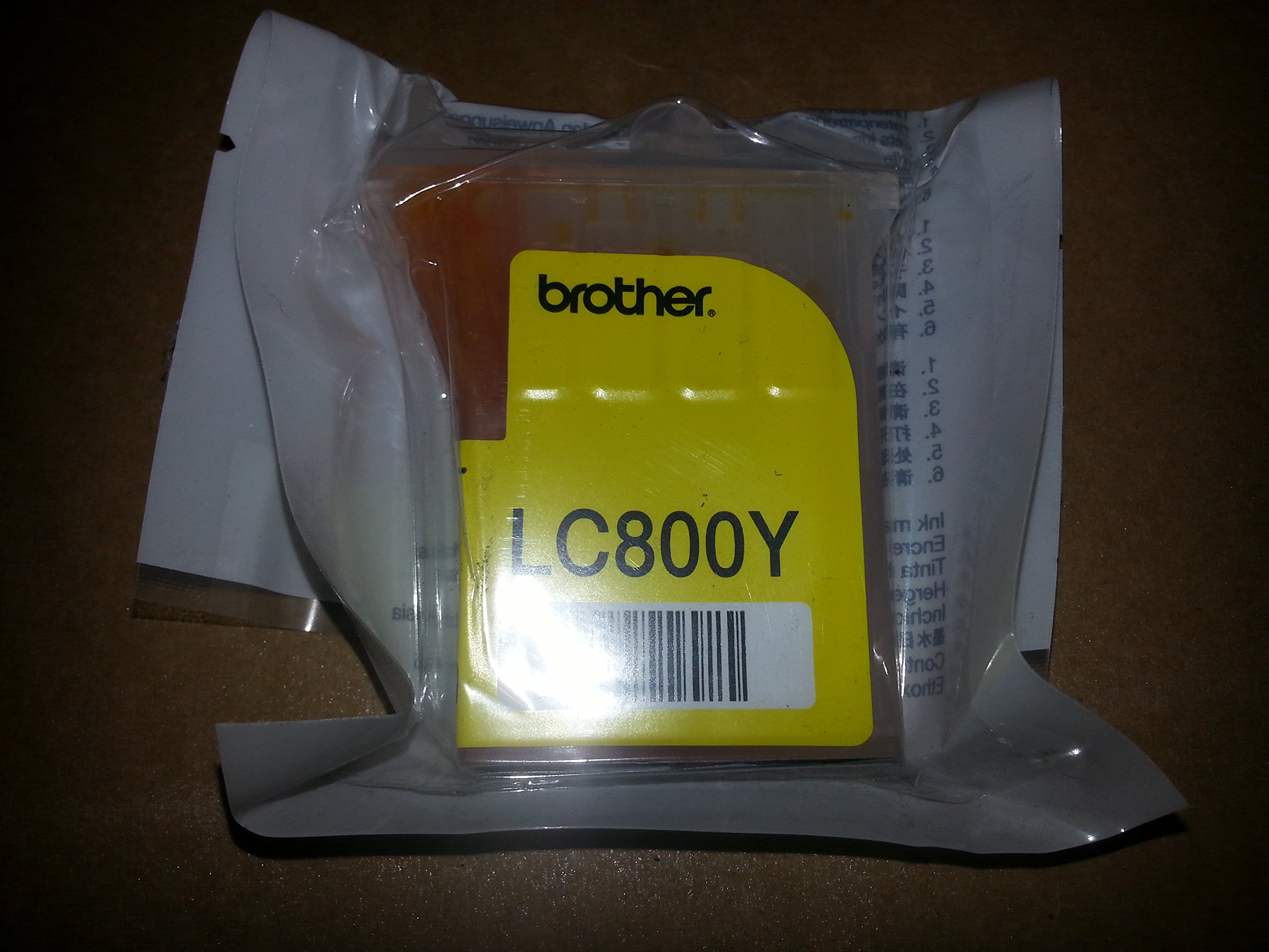 Brother LC800Y yellow ink inkjet print cartridge LC800 LC-800