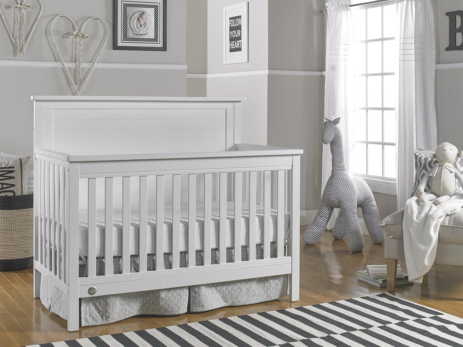 Fisher Price Quinn Crib Vintage Grey Vintage Render