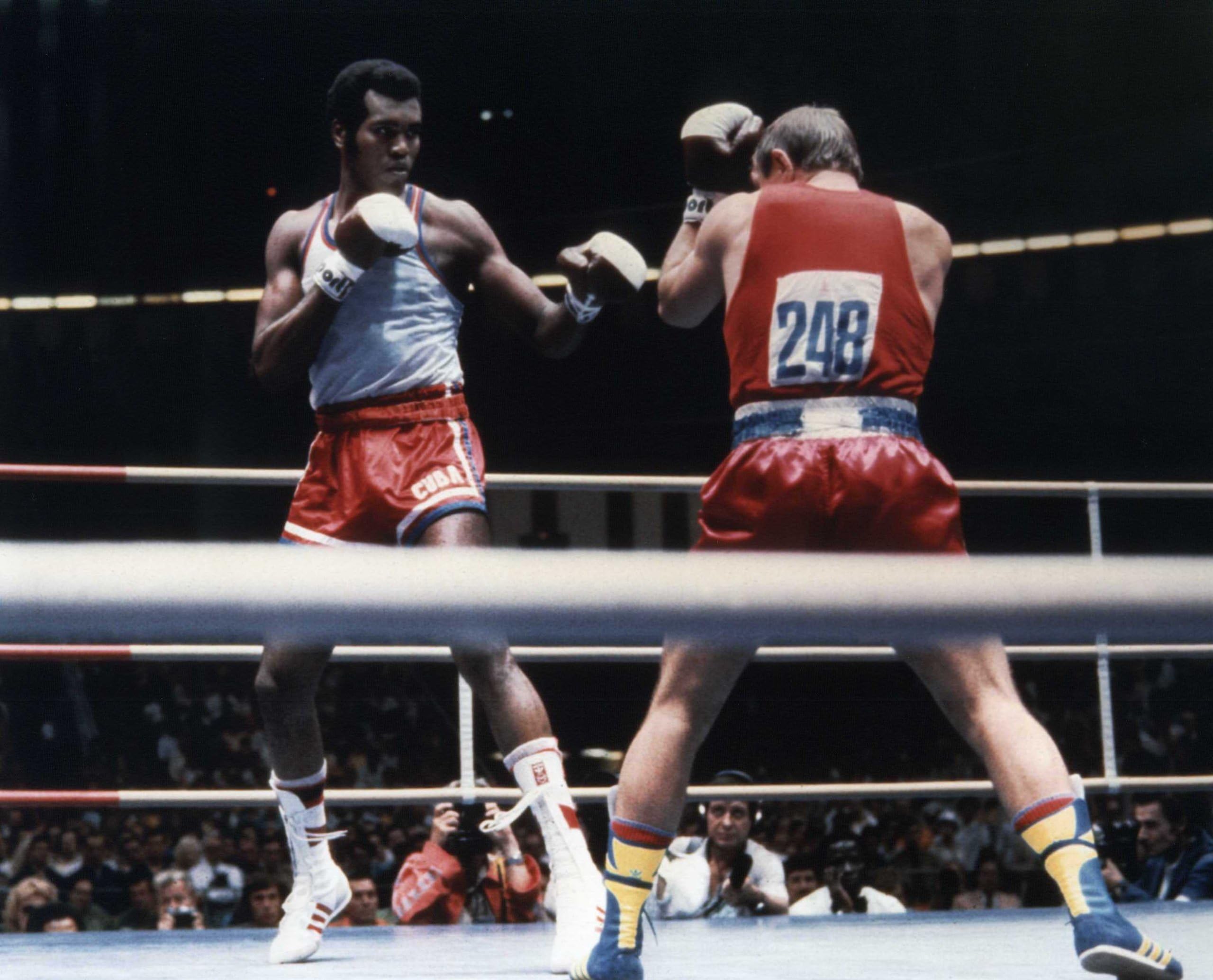 TEOFILO STEVENSON CUBAN OLYMPIC BOXING 8X10 SPORTS ACTION PHOTO (S)