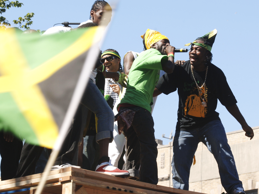 Sizzla on Amazon Music