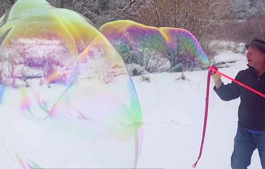 BUBBLETHING-Big-Bubbles-Kit-Includes-Giant-Wand-Big-Bubble-Mix-Tips-Tricks-Outdoor-Toy-for-Kids-Family-All-Ages-Bubbles-Biggest-by-Far-See-Our-Videos