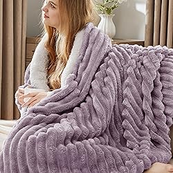 Bedsure Sherpa Blanket Twin Size for Couch - Super