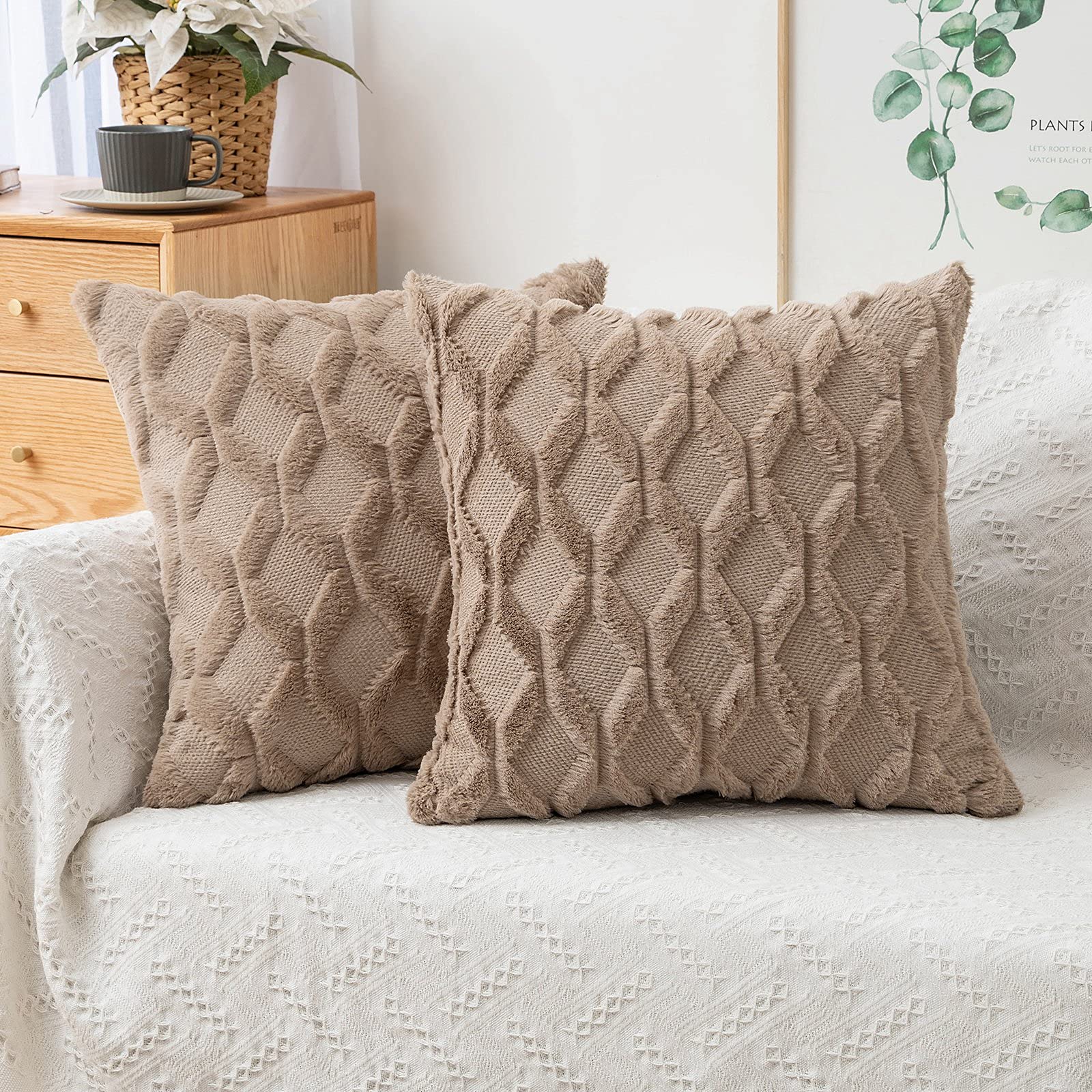 MIULEE Set of 2 Soft Plush Wool and Suede Cushion Covers with Diamond Patterns on Both Sides Decorative Pillowcase for Living Room, Bedroom, Sofa, 40 x 40 cm, Light Khaki