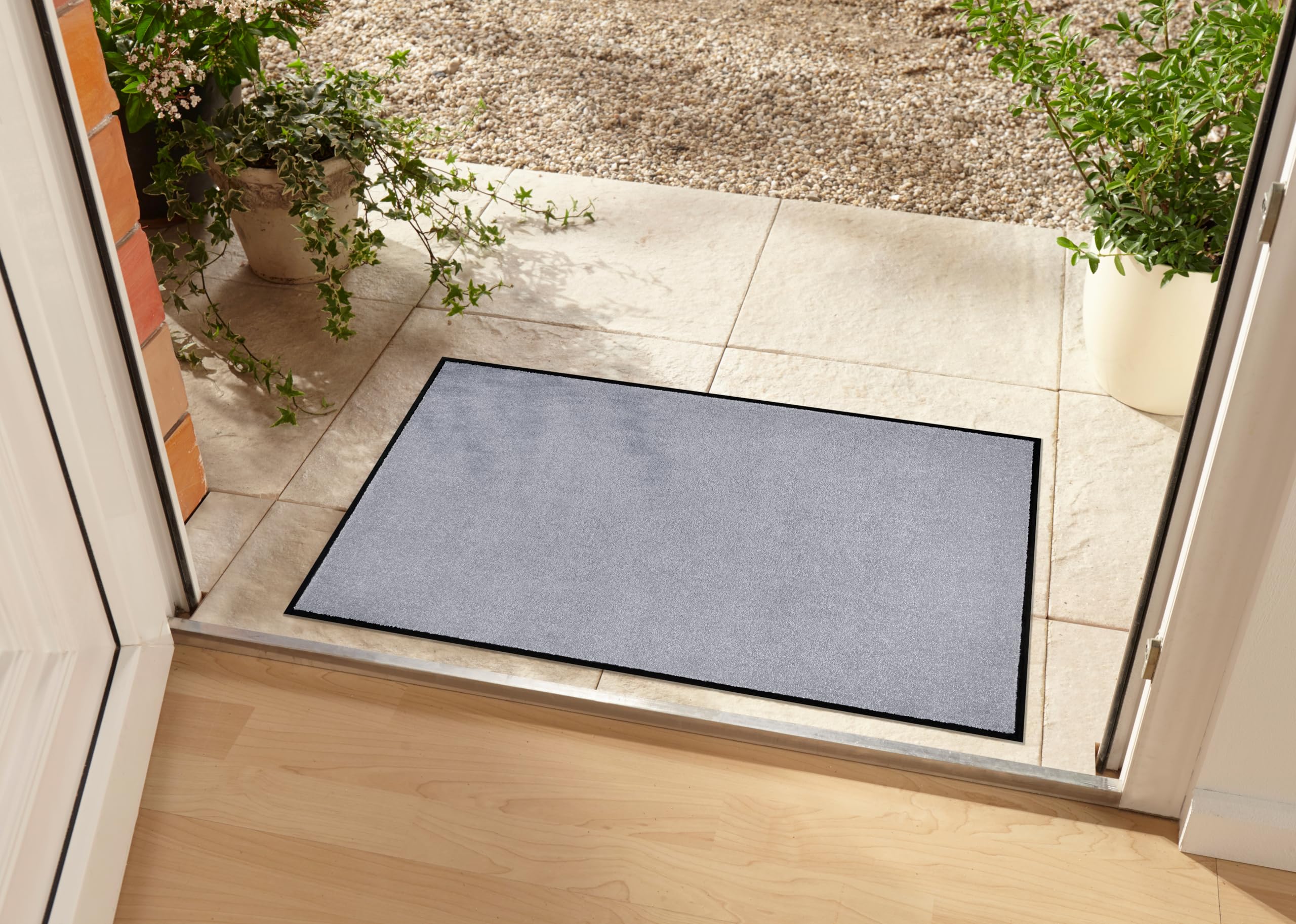 Hanse Home Washable Indoor and Outdoor Doormat Plain Door Mat Dirt Trapper Mat Dirt Trapper Mat Entrance Rug Non-Slip Sizes 80 x 120 cm Silver Grey