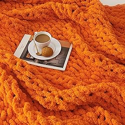 L'AGRATY Chunky Knit Blanket