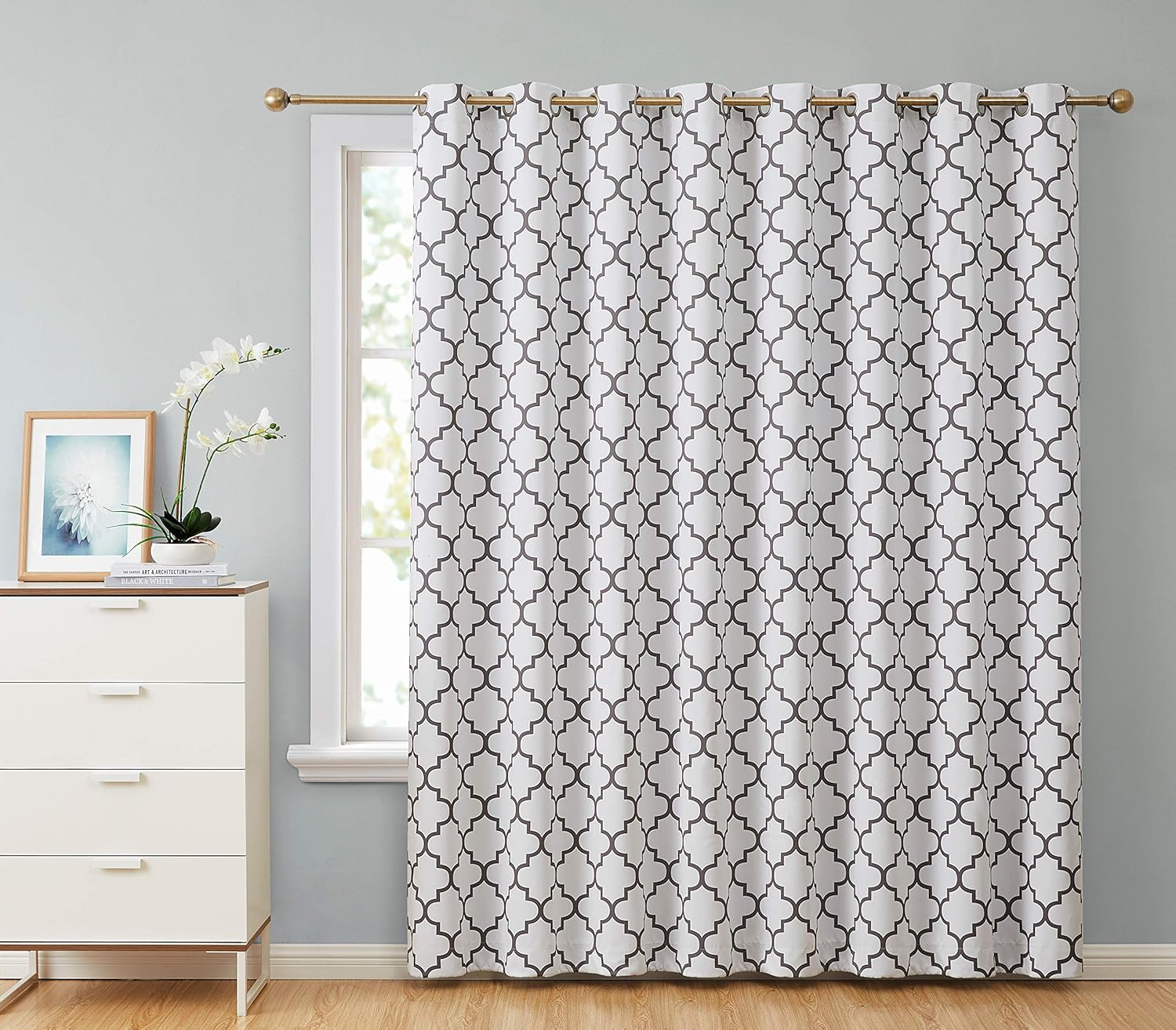 HLC.ME Lattice Print Thermal Grommet Blackout Patio Door Window Curtain for Sliding Glass Door - Platinum White & Grey - 100" W x 84" L - 1 Panel