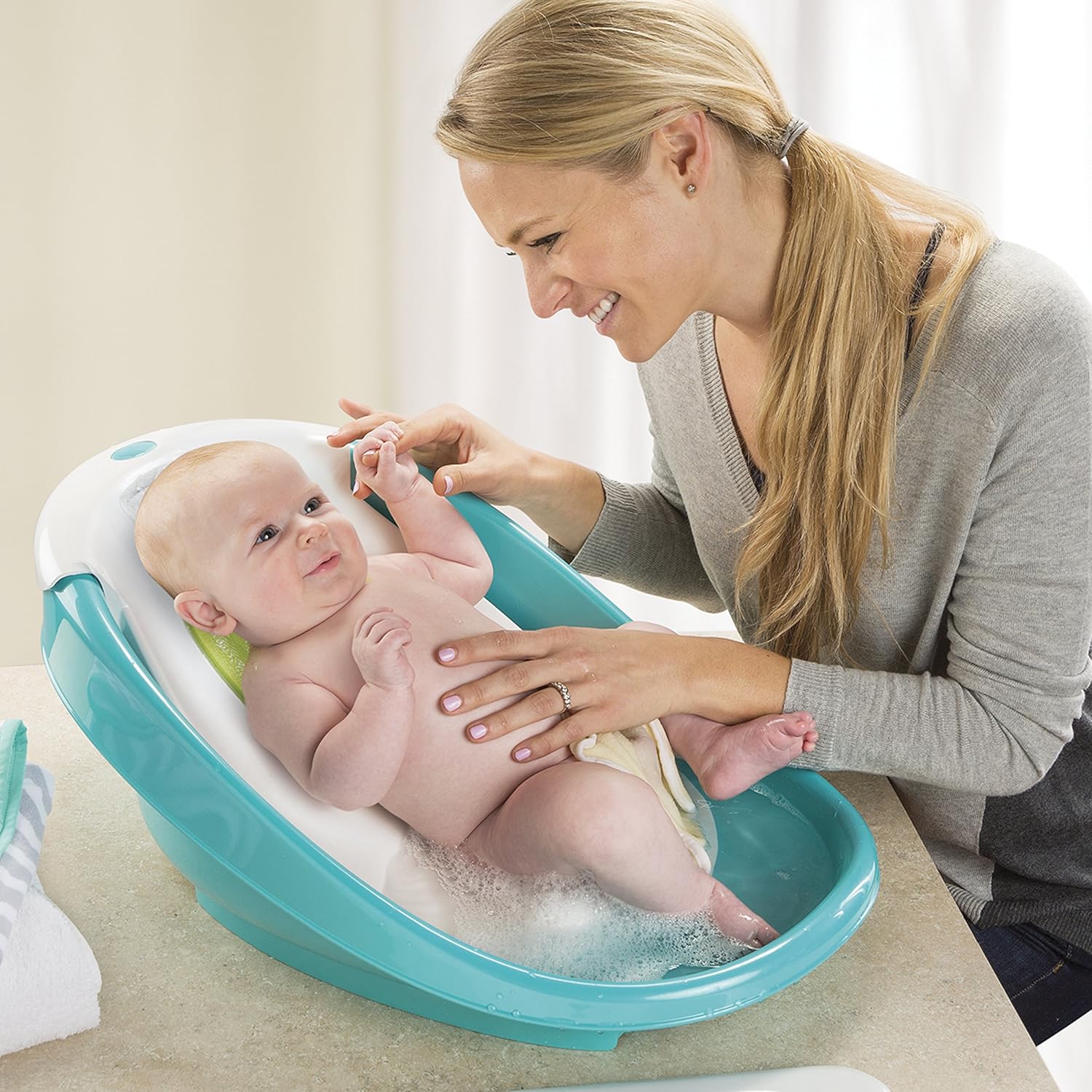 summer infant waterfall baby bather