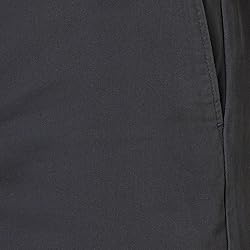Amazon Essentials Men's Classic-Fit 9" Chino
