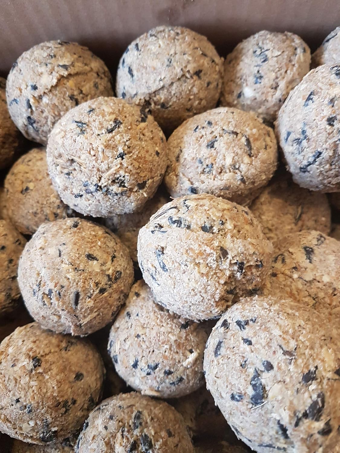 meisenkn�del im karton