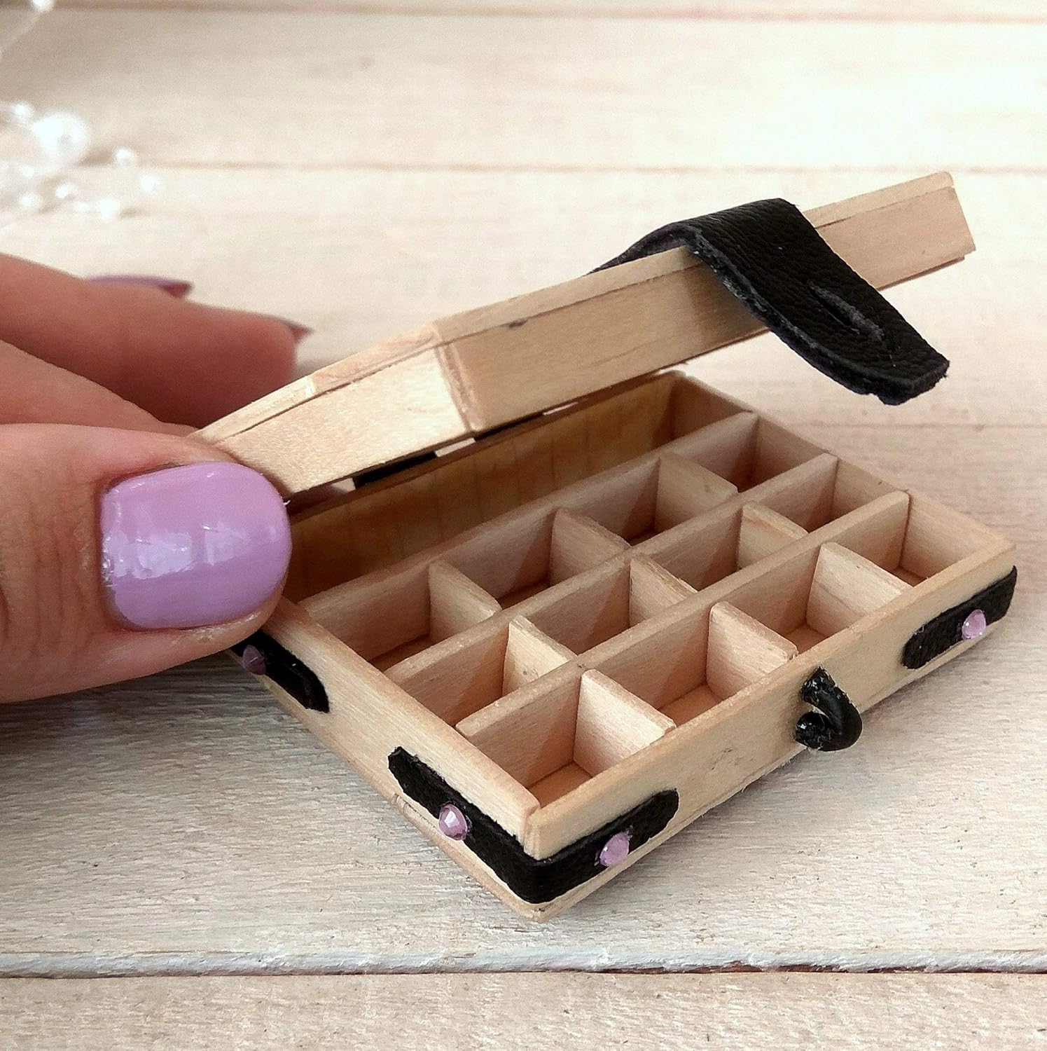 dollhouse storage box