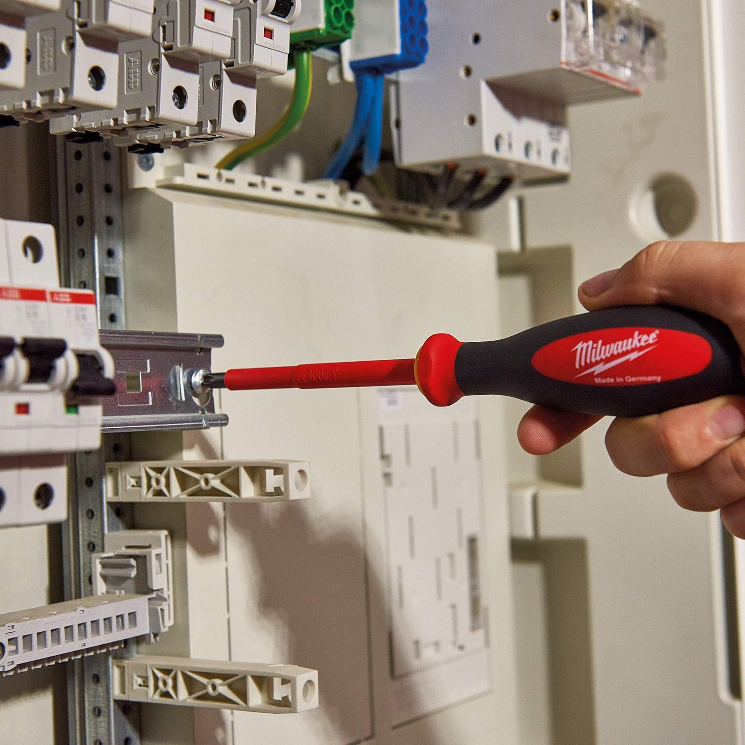 Milwaukee MW4932464067 Screwdriver Set, Red - Image 5