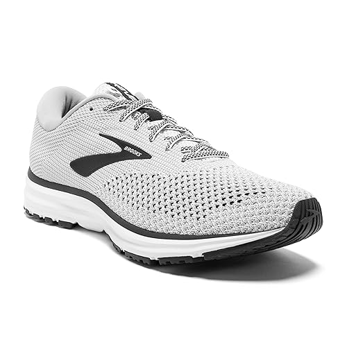 buy brooks shoes india