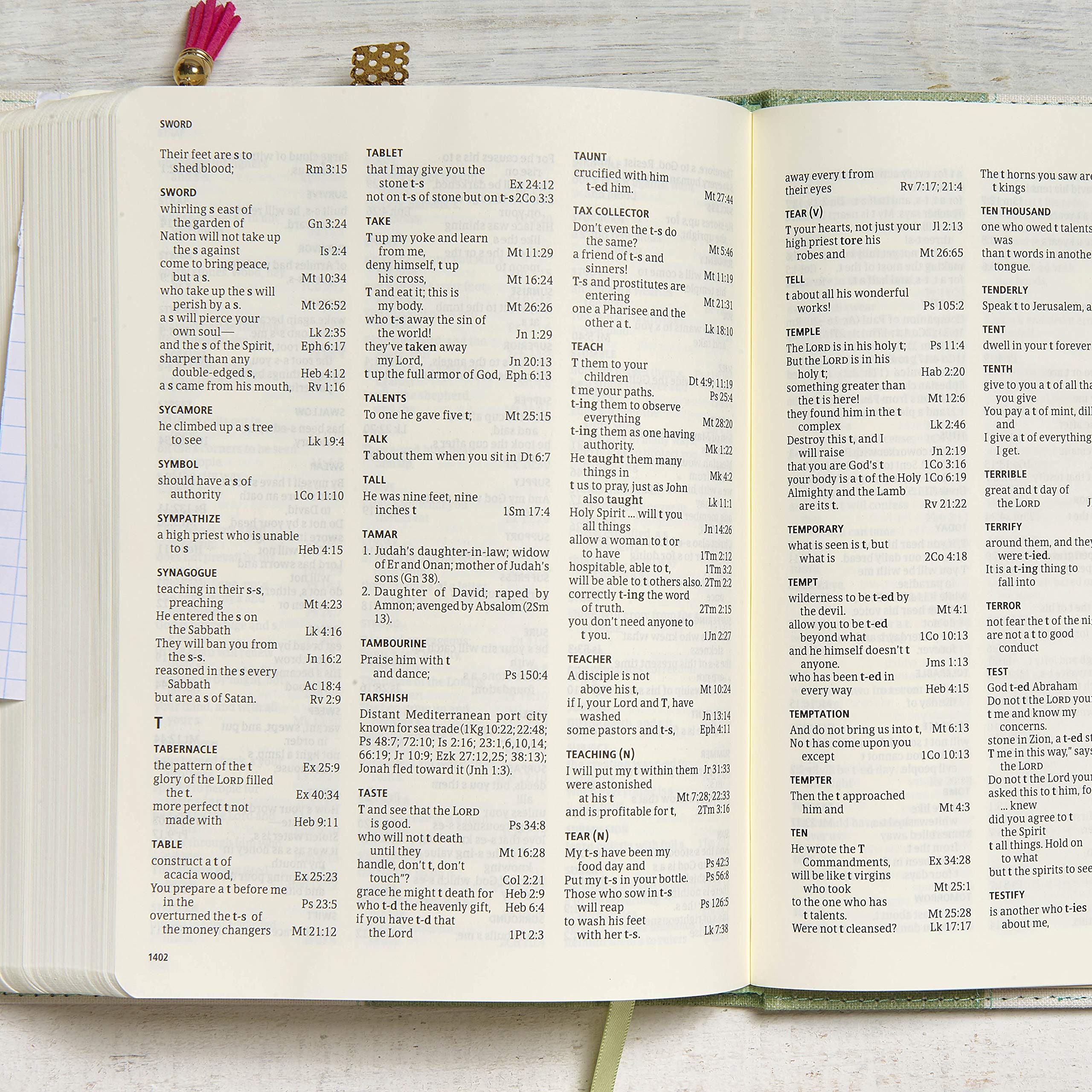 CSB Notetaking Bible, Sage Cloth Over Board, Black Letter, Wide Margins, Journaling Space, Single-Column, Reading Plan, Easy-to-Read Bible Serif Type CSB Notetaking Bible, Sage Cloth Over Board, Black Letter, Wide Margins, Journaling Space, Single-Column, Reading Plan, Easy-to-Read Bible Serif Type Hardcover