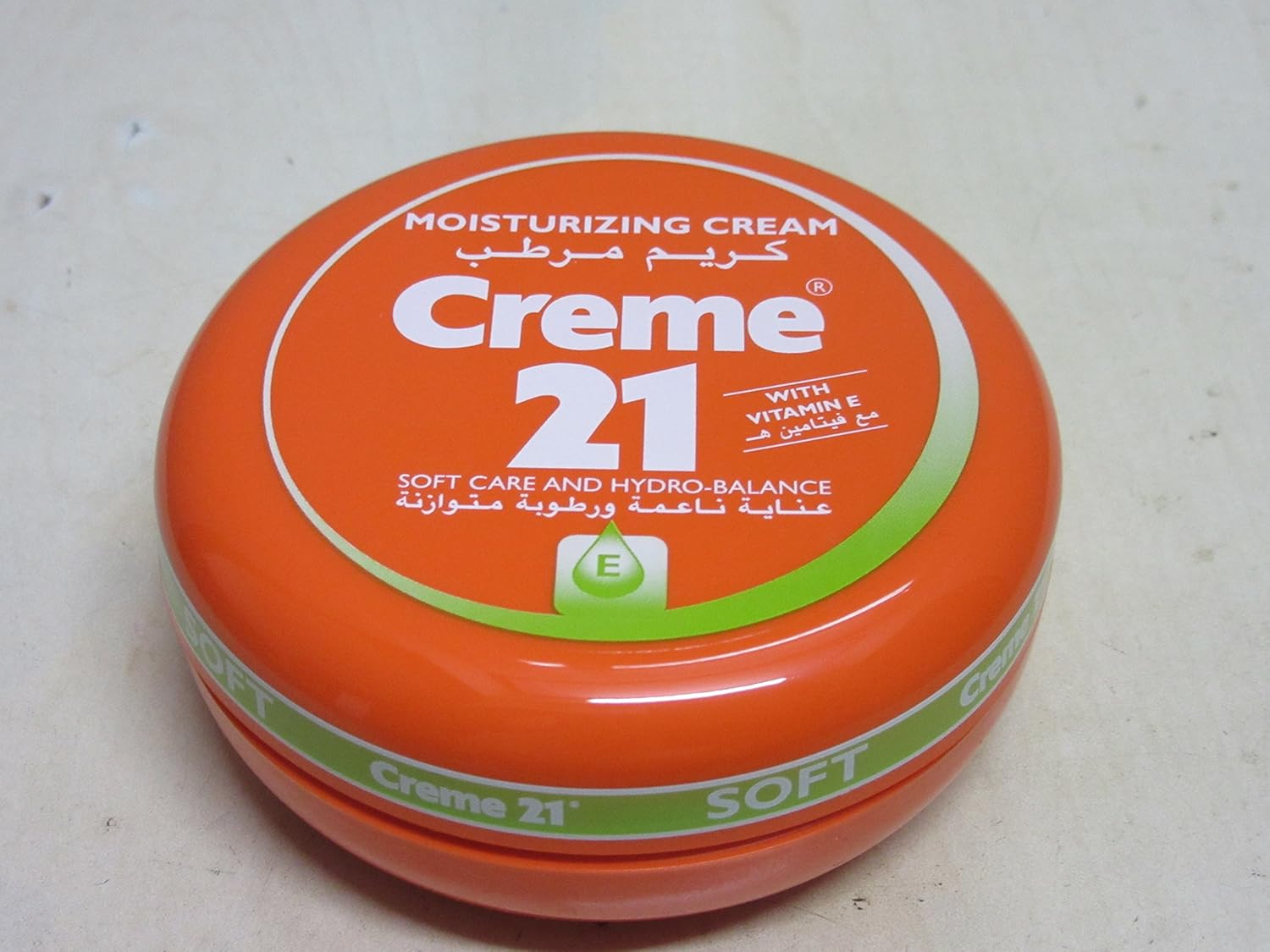 creme 21 moisturizing cream with vitamin e uses