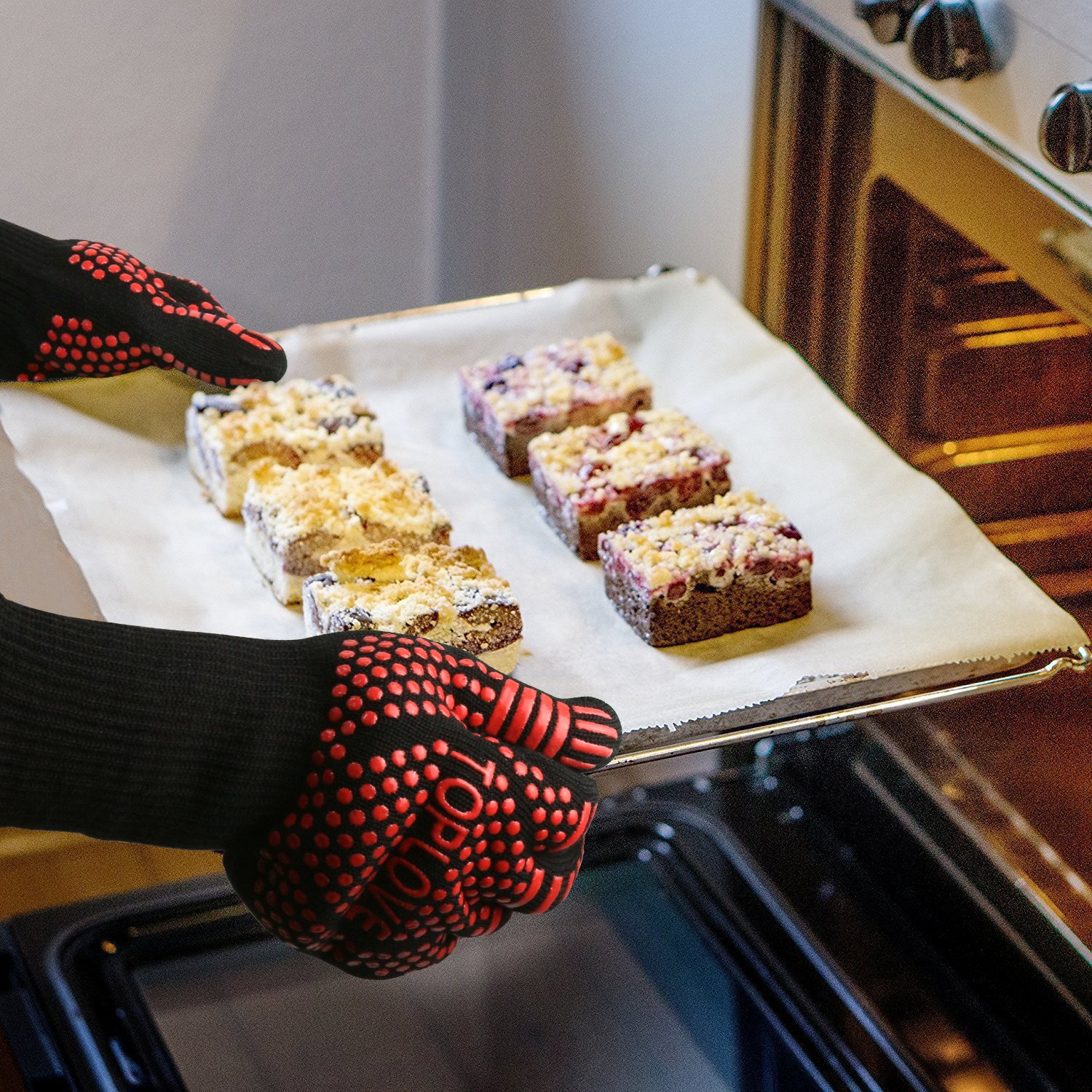 BBQ Cooking Gloves Heat-insulated Grill Glove - Kitchen Potholders Protective Oven Mitt, 932℉ Extreme Heat Resistant Grilling Glove for Baking - Heatproof Adiabatic Silicone Glove, 1 Pair (Red)