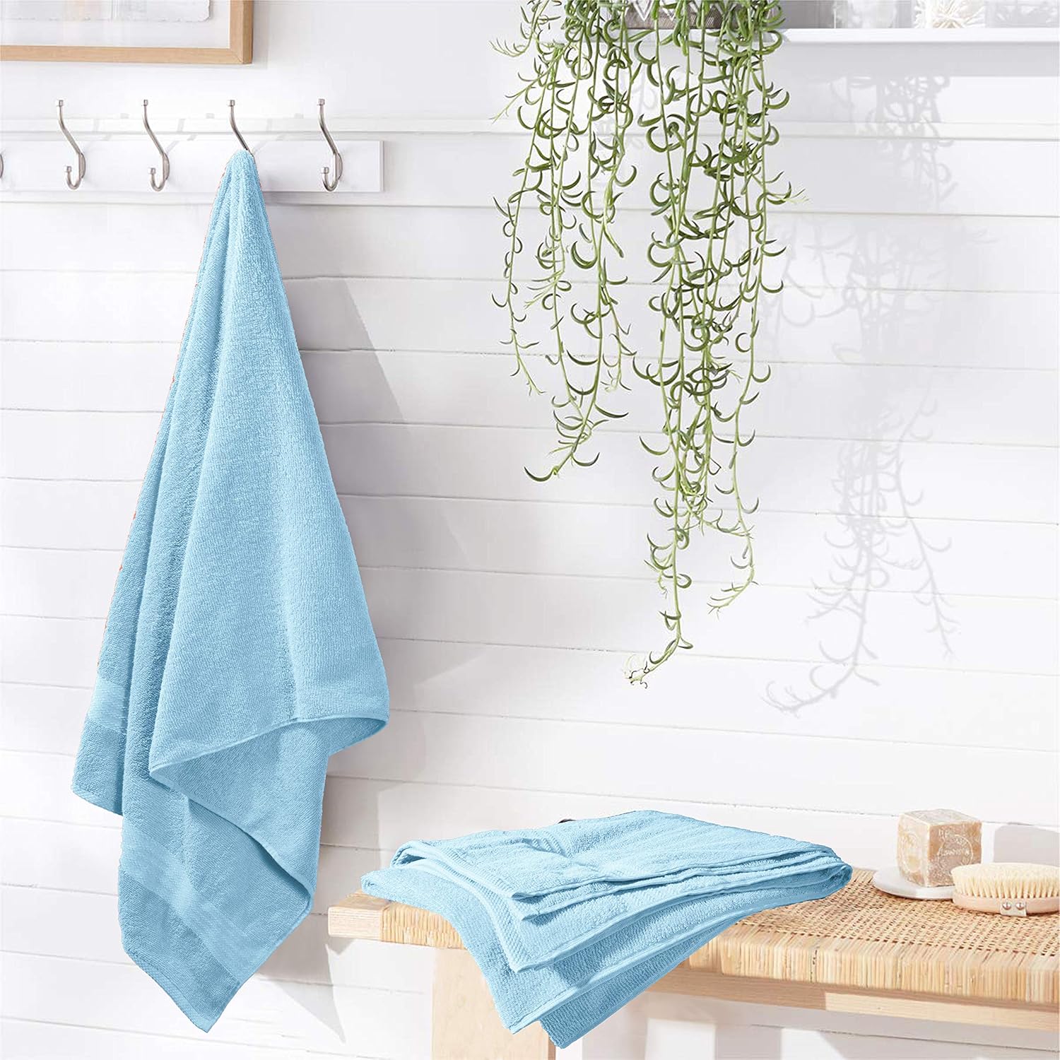 Glamburg Premium Cotton 4 Pack Bath Towel Set - 100% Pure Cotton - 4 Bath Towels 27x54 - Ideal for Everyday use - Ultra Soft & Highly Absorbent - Black: Kitchen & Dining