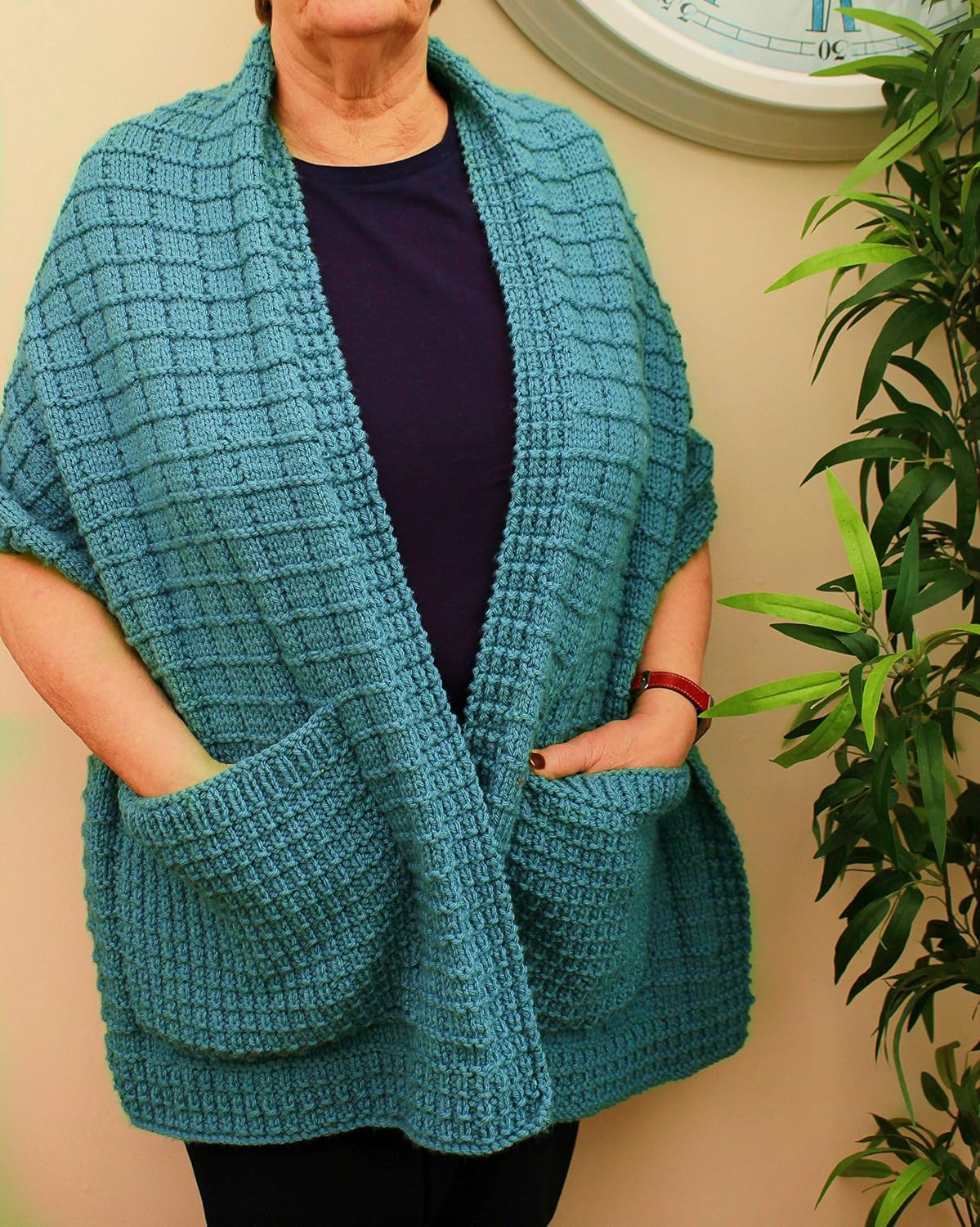 Knitting Pattern for Pocket Scarf Chunky Yarn, Shoulder Warmer Scarf, Ladies Knitting Pattern, KP596, white, A5 - Image 4