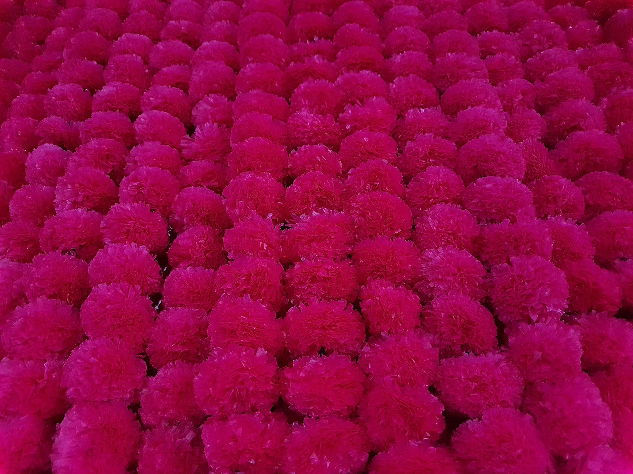 5 Pc Marigold Garland 5 Ft Long Strands of Artificial Marigold Flowers, Diwali Decorations Home, Indian Décor for Pooja, Wedding, Spring Bush Floral, Faux Garland, Día de Muertos Décor (Magenta)