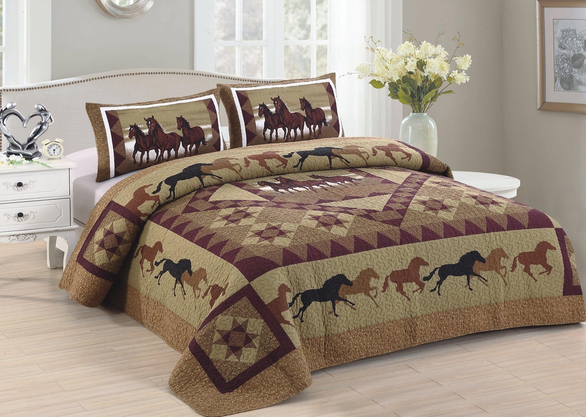 American Hometex Horse Country Queen Quilt Set, 90 in x 90 in, Brown
