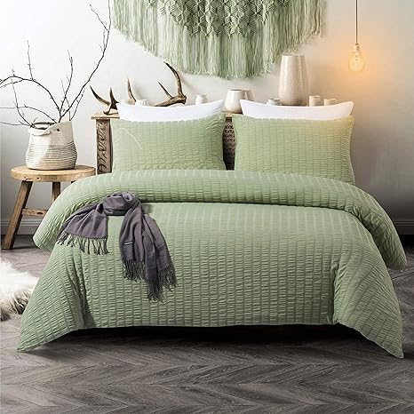 Amazon Com Ikonicasa Sage Green Bed Duvet Cover Set Natural Textured Seersucker Style Easy Care Soft Breathable Water Washed Microfiber Bedding Set With Zipper Closure 3 Pieces King Kitchen Dining