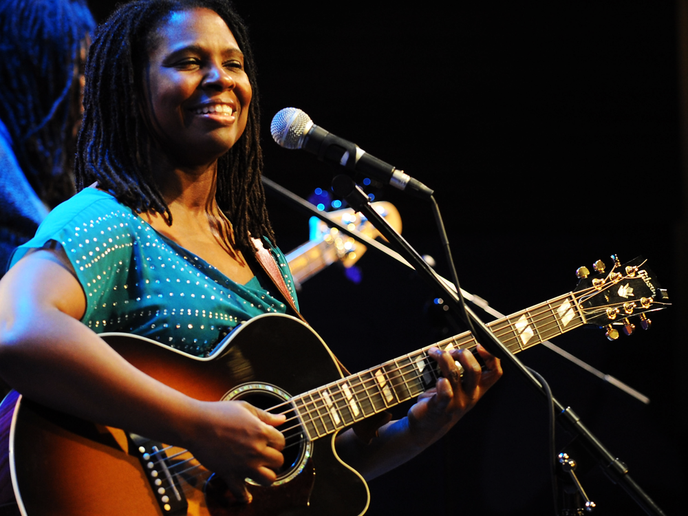 Ruthie Foster on Amazon Music