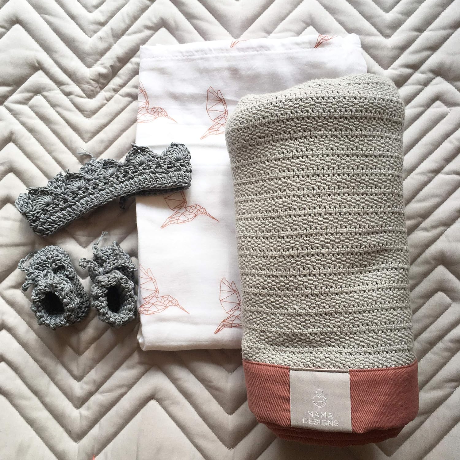 mama designs cellular blanket