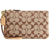 COACH Essential Small Wristlet