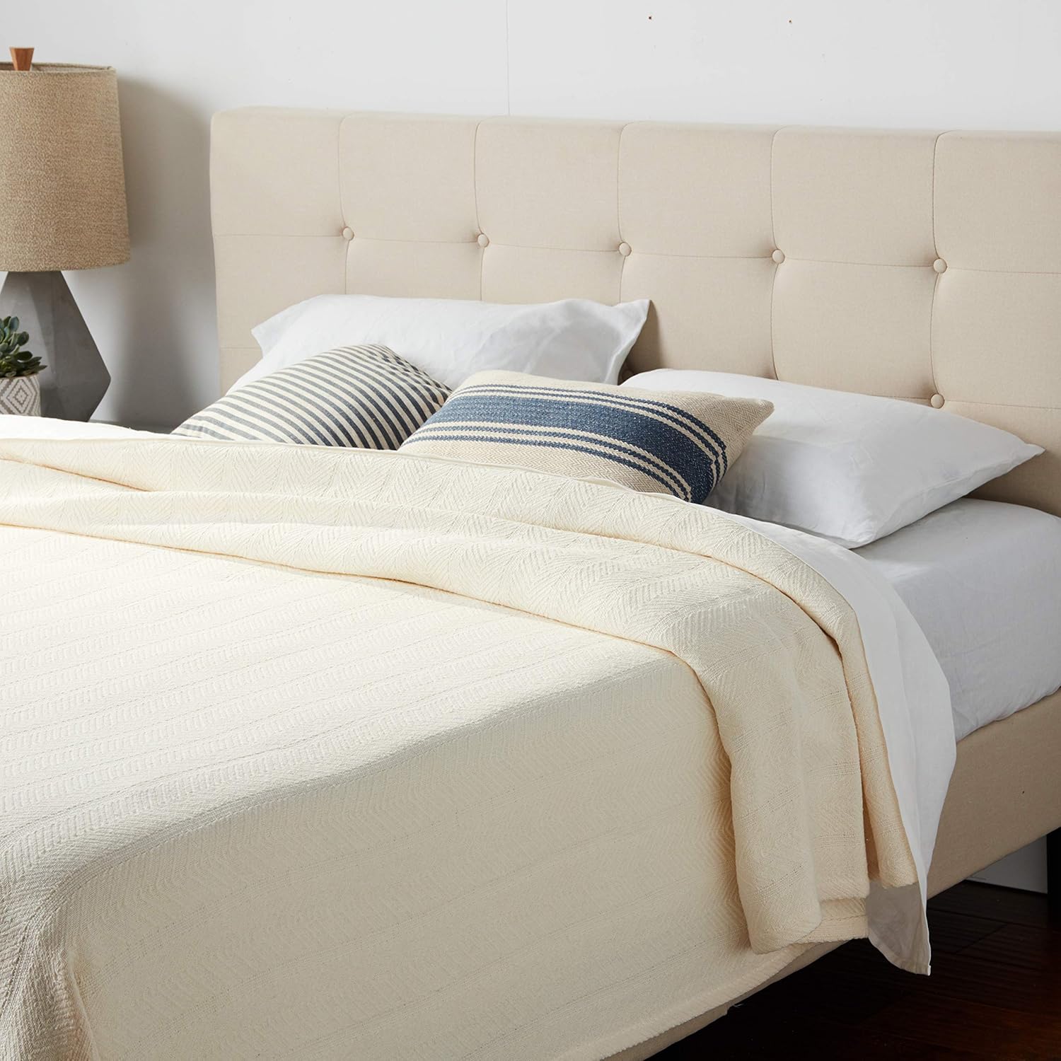 Eddie Bauer | Herringbone Collection | 100% Cotton Light-Weight and Breathable Blanket, Cozy and Soft Throw, Machine Washable, Full/Queen, Bone: Home & Kitchen