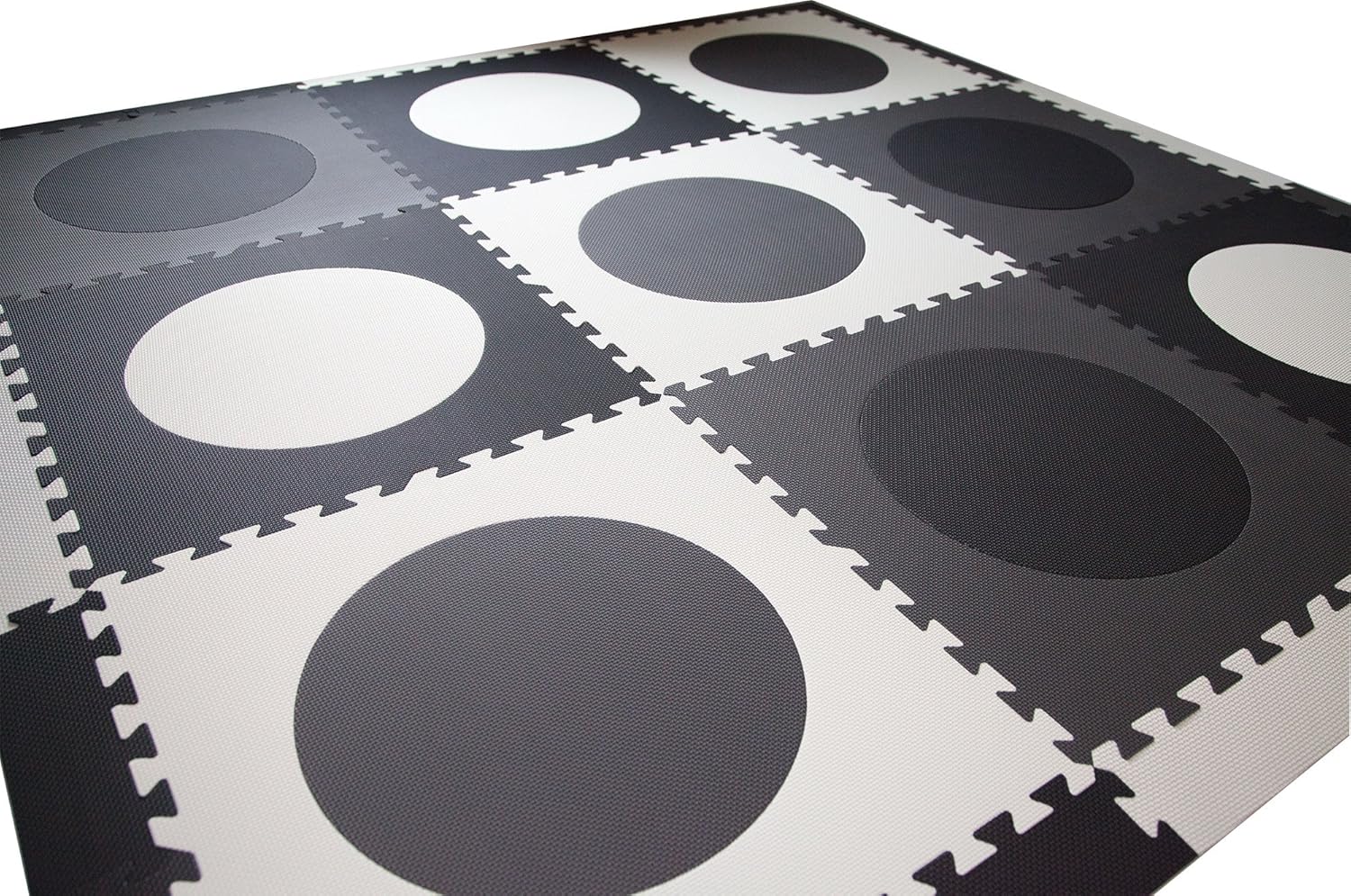 minimalist baby play mat