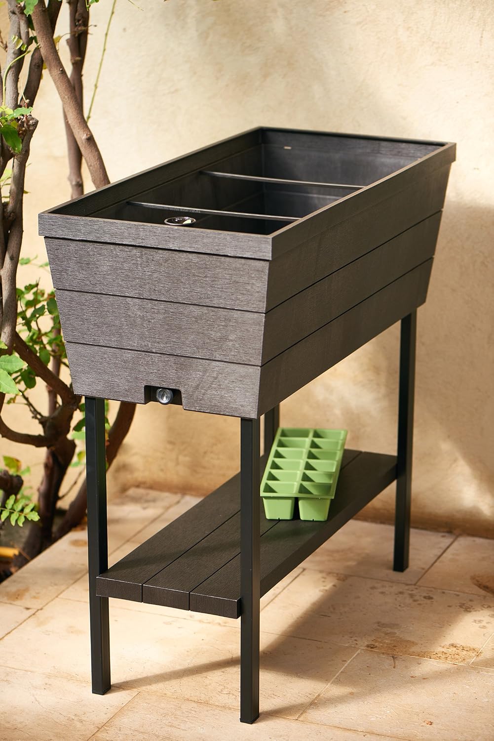 Keter Urban Bloomer 22 4 Gallon Resin Plastic Wood Look Elevated Raised Patio Garden Flower Planter Bed Graphite Raised Beds