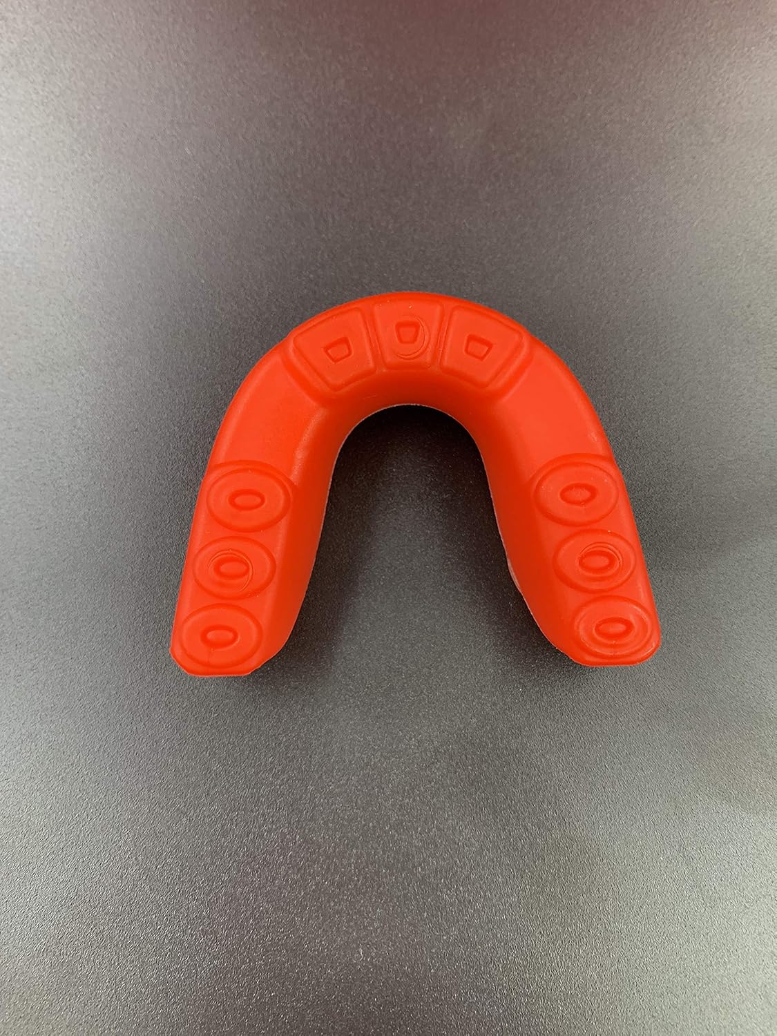 Mouth guard sports Adult moldable braces gel protective teeth|Gum Shield mouthguards for training, sparring, boxing, mma, kickboxing, basketball, hockey, lacrosse, mixed martial arts, muay thai (Black/White) : Sports & Outdoors