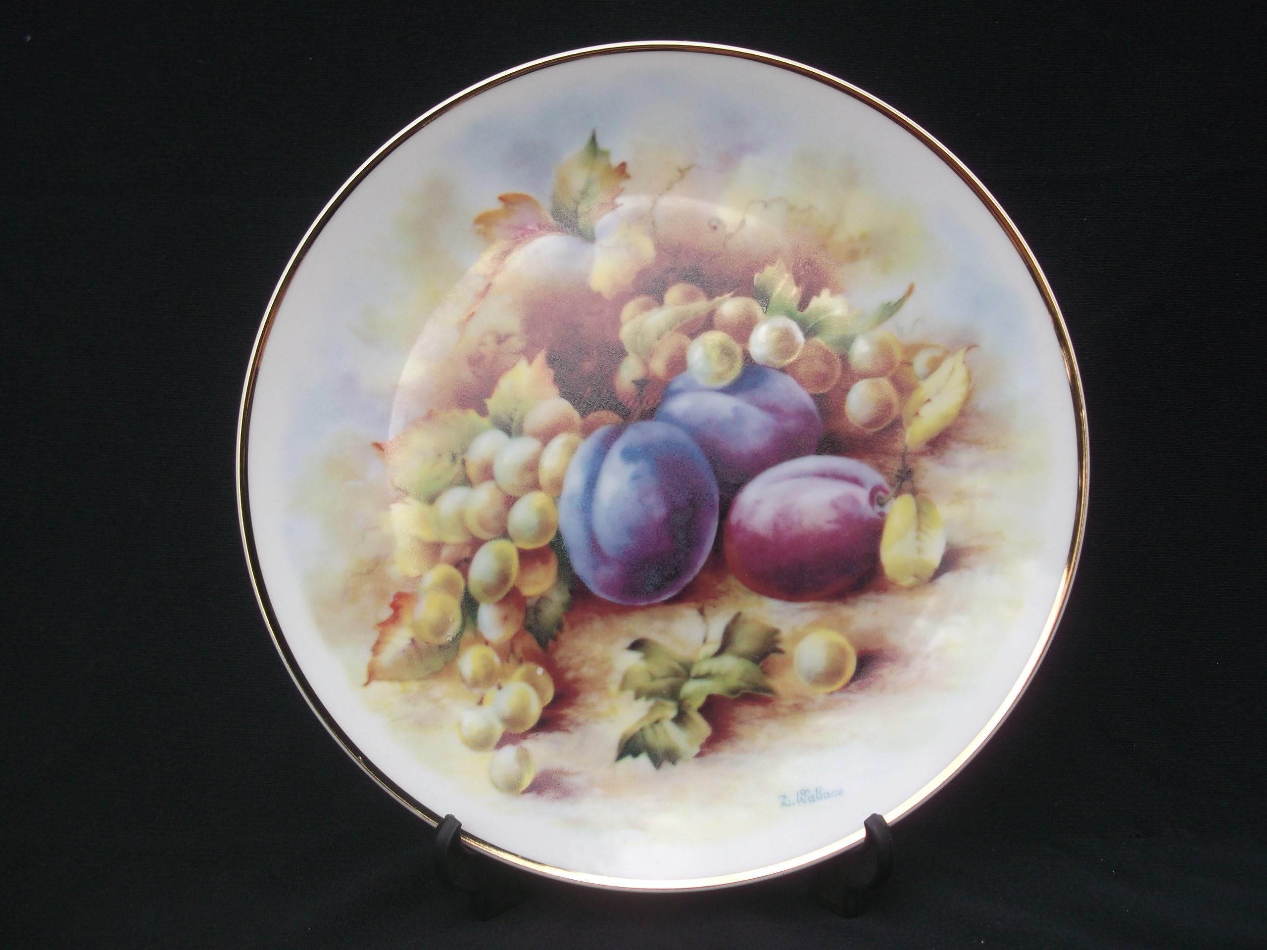 PLUMS & GRAPES 20cm FRUITS - ROUND GUILDED EDGE DECORATIVE PLATE -