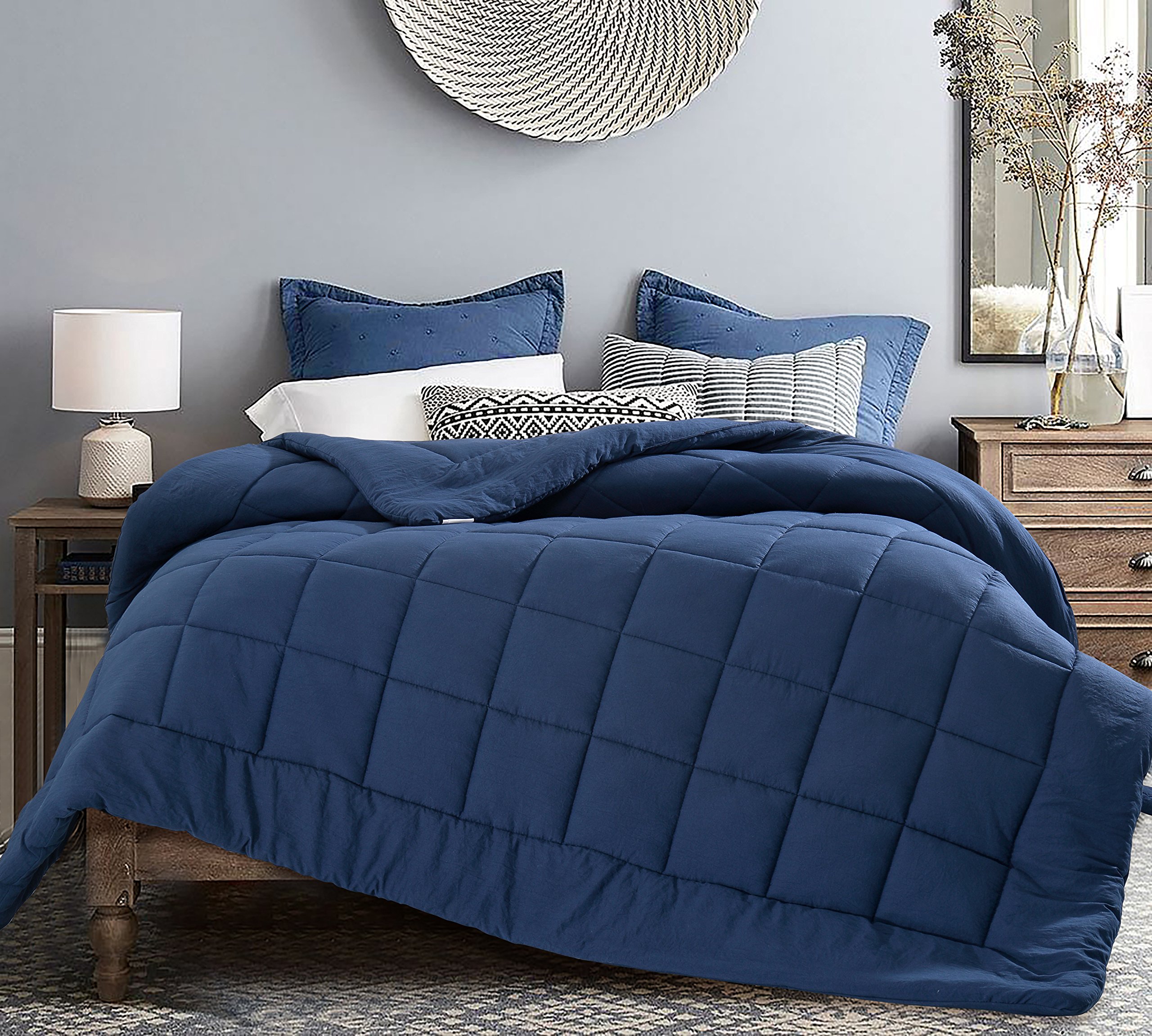 Evolive All Season Pre Washed Soft Microfiber White Goose Down Alternative Comforter (Navy, King)