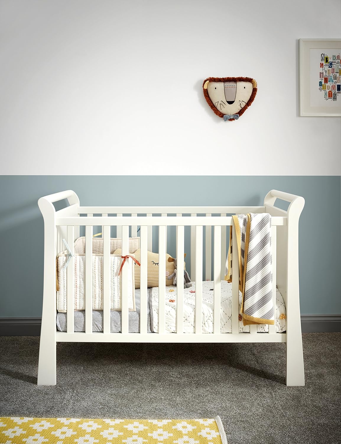 mia classic cot bed