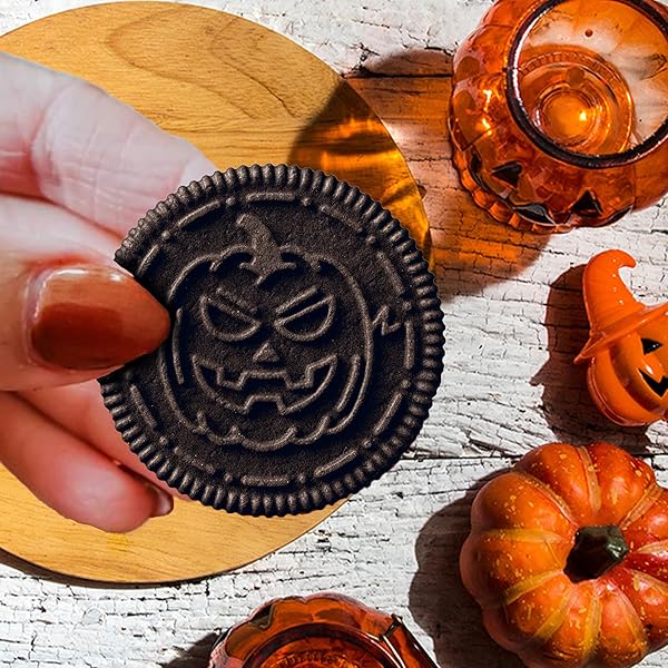 OREO BOO! FALL TREATS TRICK OR TREAT HALLOWEEN COOKIES VARIETY PACK, 20 SNACK PACKS (20 COOKIES PER PACK)