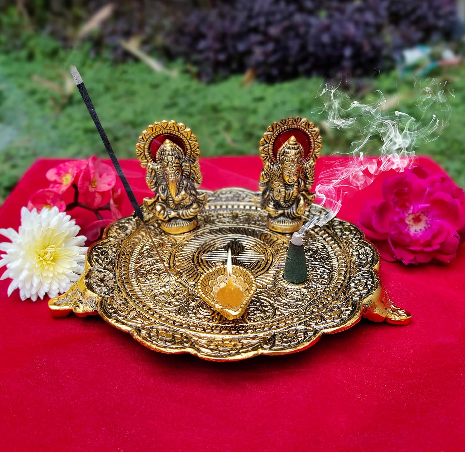 Wonder Care | Ganesha Lakshmi Statue Sculpted in Great Detail in Ivory Antique Finish - Ganesh Idol for Car | Home Decor | Mandir | Gift | Hindu God Idol (Golden-Large)