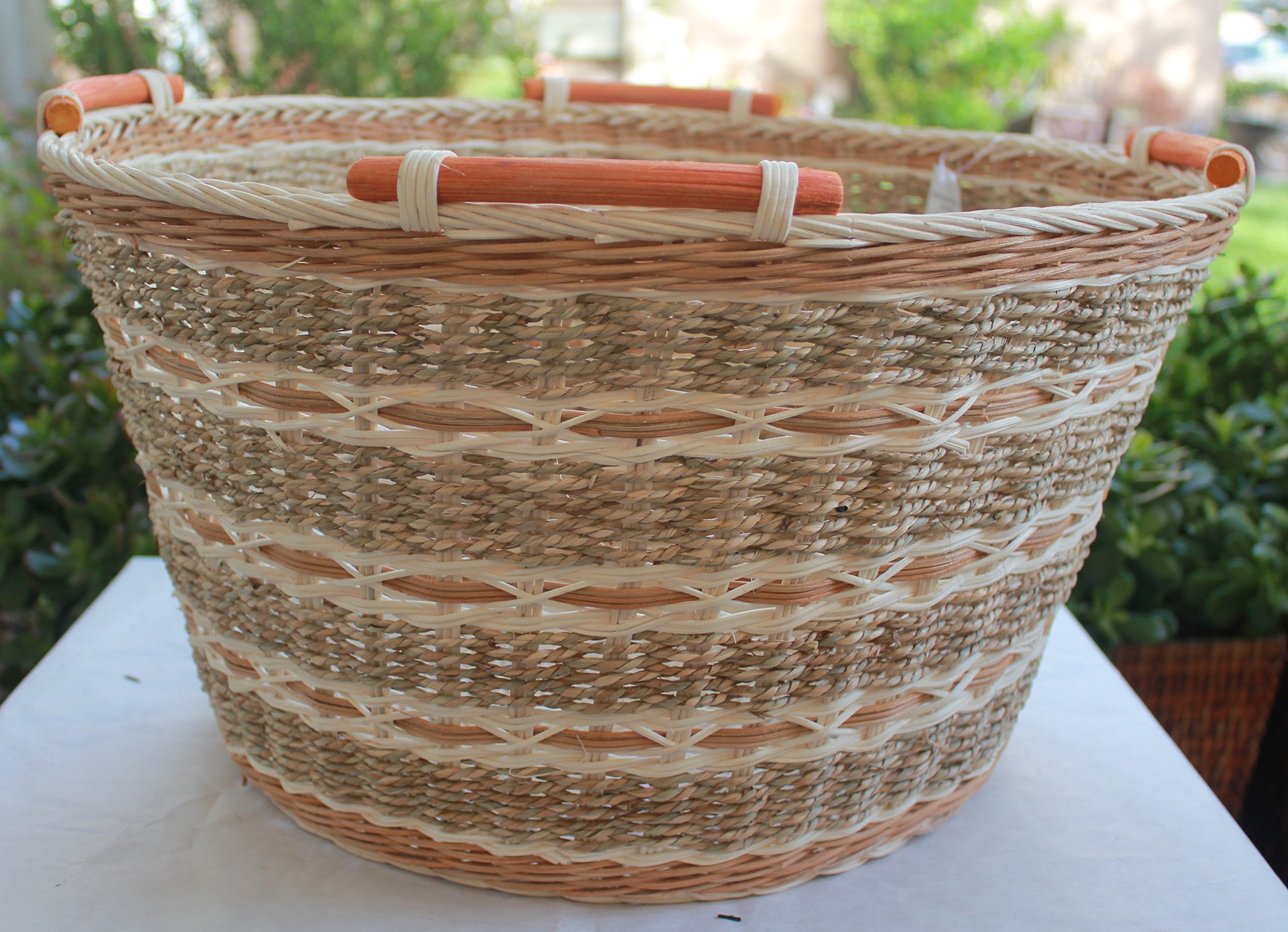 RT450160 Handwoven Round Wicker/Rattan Storage Basket with