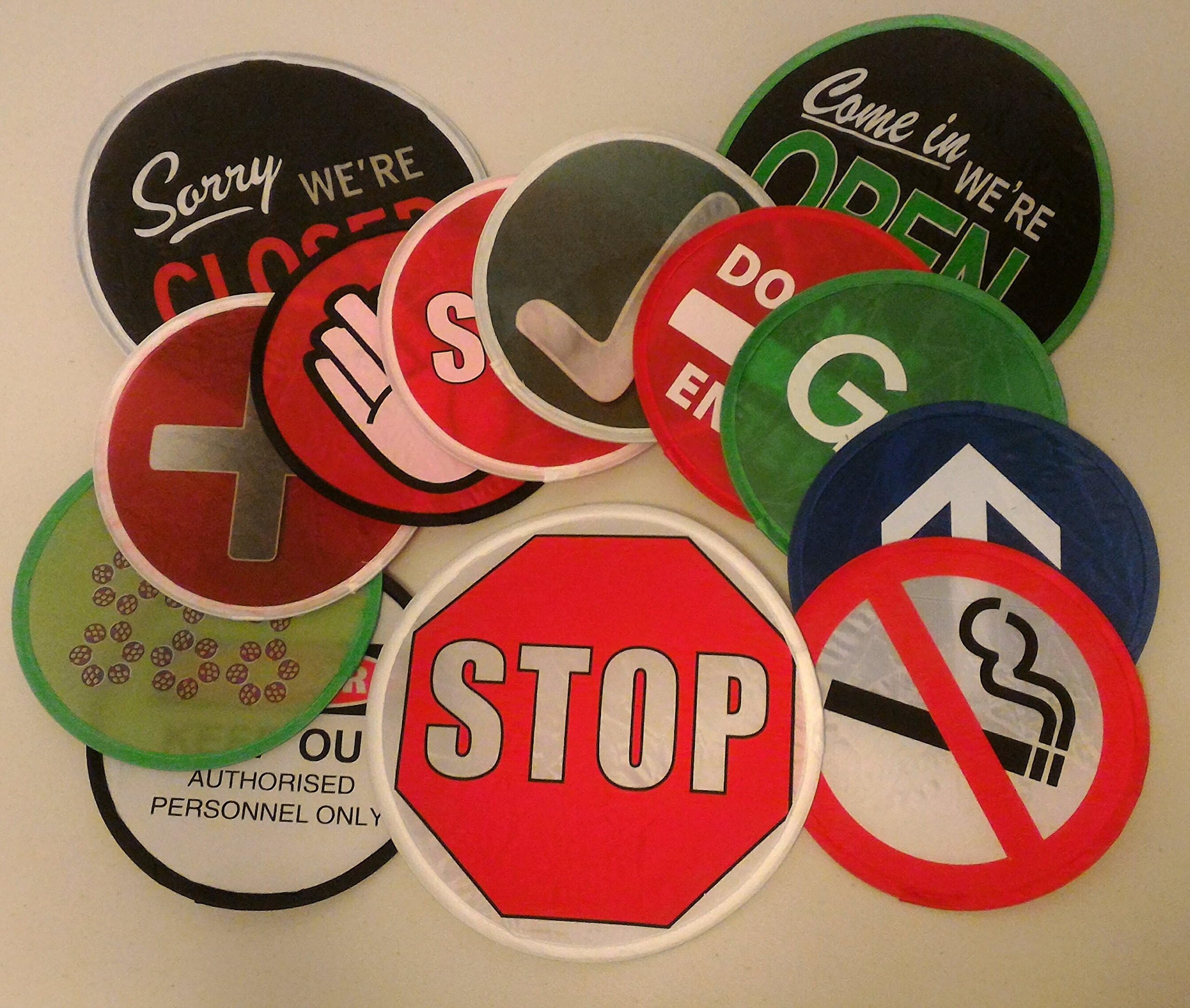 12 Assorted Foldable Collapsible Frisbee Fan With Pouch - Random Mix