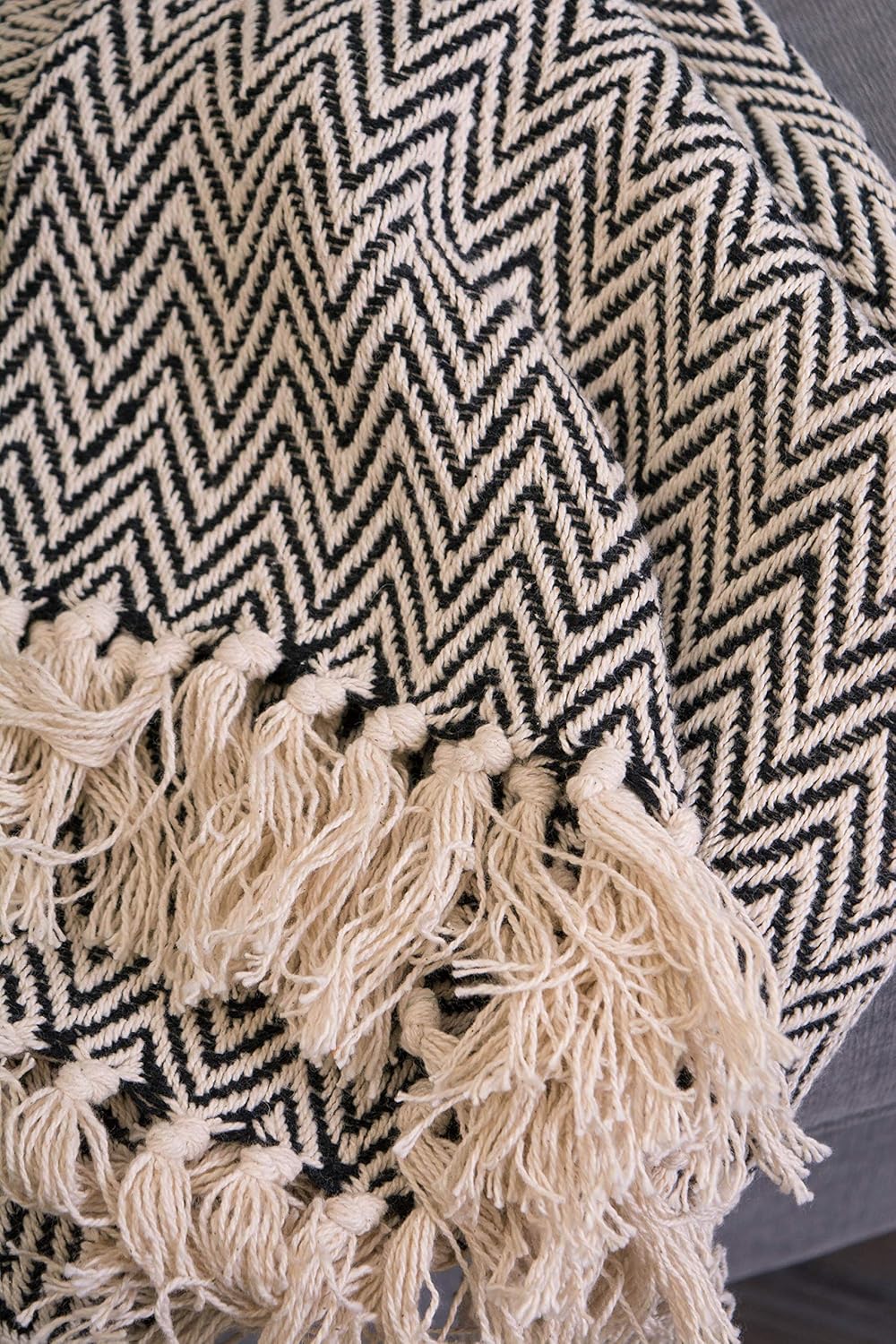 DII Rustic Farmhouse Cotton Chevron Blanket Throw with Fringe For Chair, Couch, Picnic, Camping, Beach, & Everyday Use , 50 x 60" - Mini Chevron Black: Home & Kitchen
