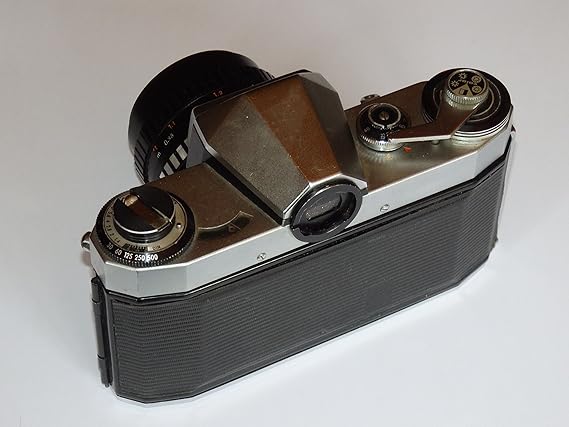 Praktica Nova B de VEB Pentacon Dresden - Cámara réflex con ...