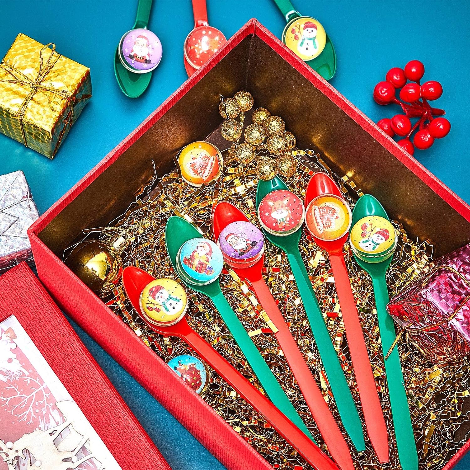 40 Pieces Christmas Game Bouncy Balls Spoon Game Set Spoon Relay Race Toy Fun Egg Bouncy Ball Game for Christmas Party Classroom Activities Party Supplies: Toys & Games