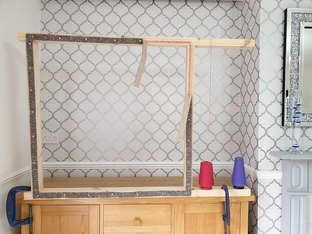 TUFTING GUN RUG FRAME 60CMS X 60CMS SUITABLE FOR USE WITH TUFTING GUNS