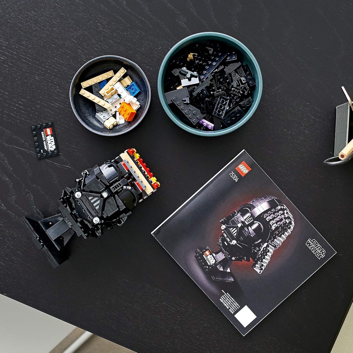 LEGO Star Wars Darth Vader Helmet 75304 Collectible Building Toy, New 2021 (834 Pieces): Toys & Games