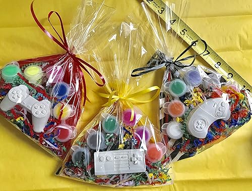 Amazon Com 12 Party Favors Video Game Boys Girls 2 3 4 5 Years Old Birthday Party Favors Creative Diy Class School 3 Assorted Remote Controls Educational Motor Skills Developing Fun Price Per 12 Bags Handmade