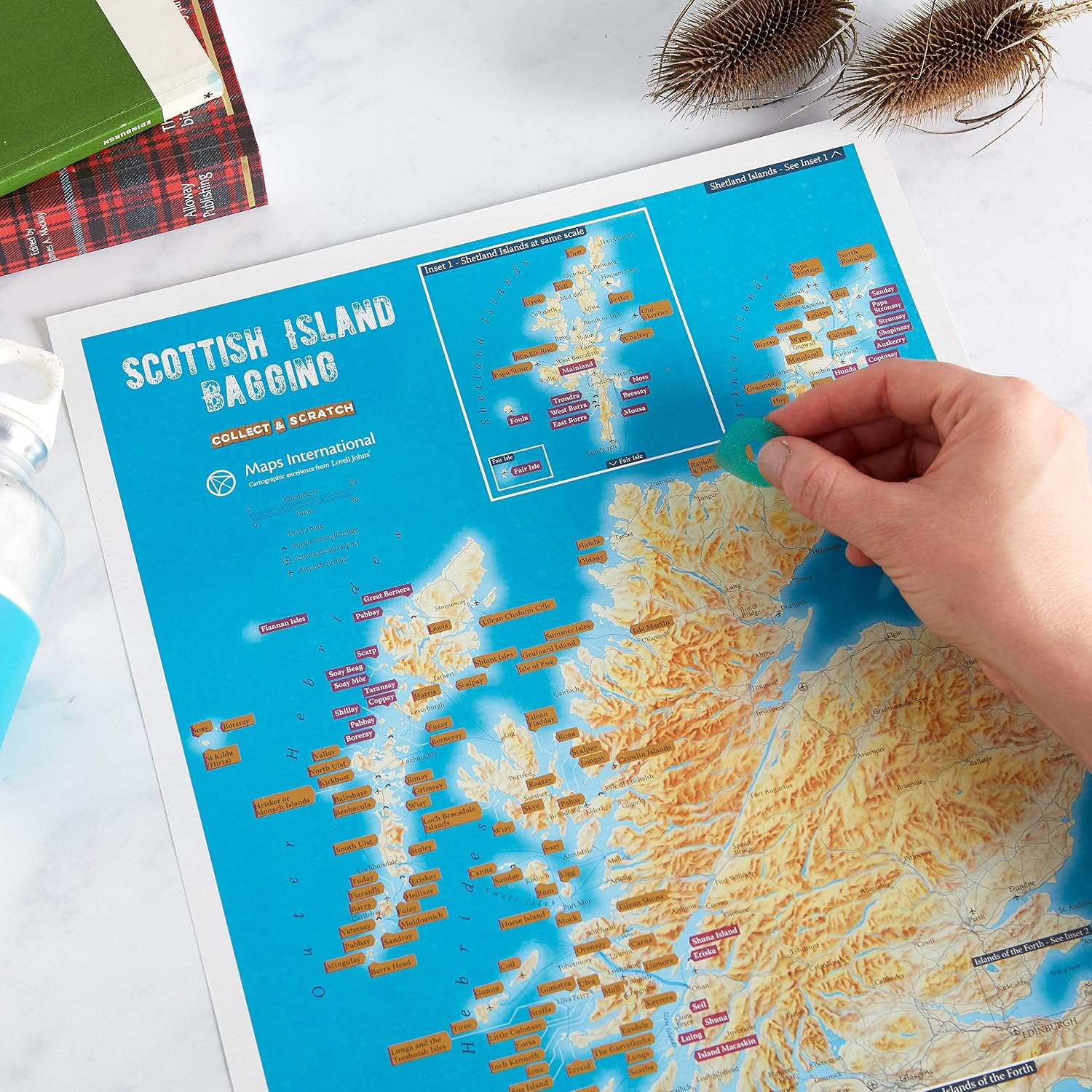 Scratch off Scottish Island Bagging Map - Poster Gift for Hikers & Hill Walkers - 30 (w) x 42 (h) cm, full color - Image 3