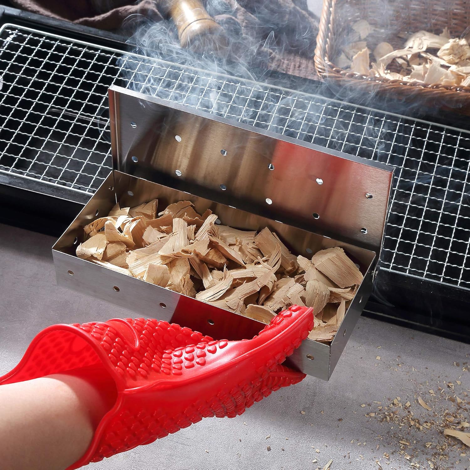 YK GDYORKITCHEN Smoker Box - Stainless Steel Gas Grill Smoker Box for BBQ Grill Wood Chips, Free Silicone Brush & 7 Inch Silicone Tong and Bonus Silicone Glove & Silicon Oven Mitt - for Gifts: Garden & Outdoor