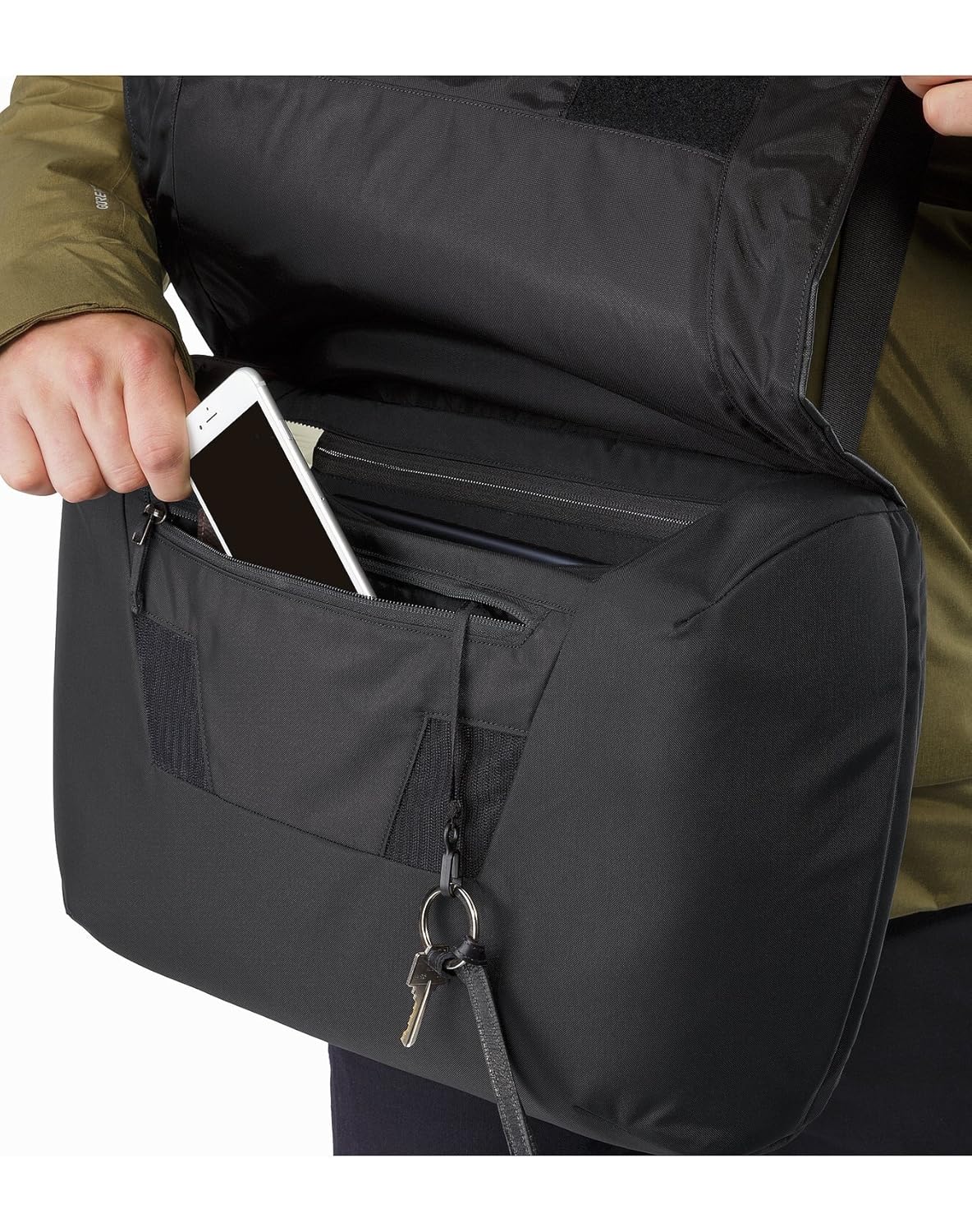 Arcteryx Fyx 13 Messenger Bag Arc'TeryxMen's 18104 Messenger Bags