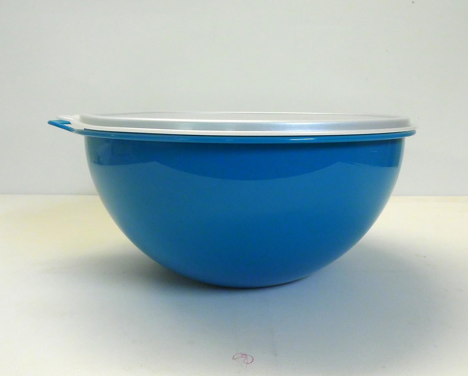 tupperware per condire l'insalata