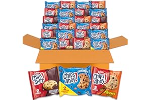 CHIPS AHOY! Cookies Variety Pack, Original Chocolate Chip, Chewy Chocolate Chip with Reese's Peanut Butter Cups & Chewy Hershey's Fudge Filled Soft Cookies, 50 Snack Packs